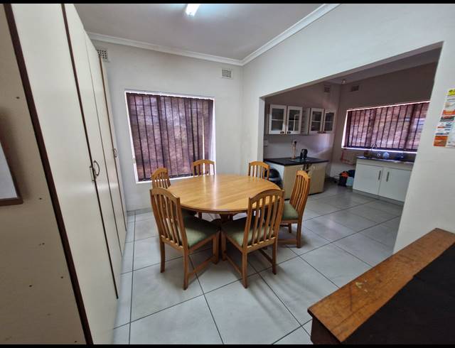 3 BEDROOM HOUSE TO LET IN MONTCLAIR